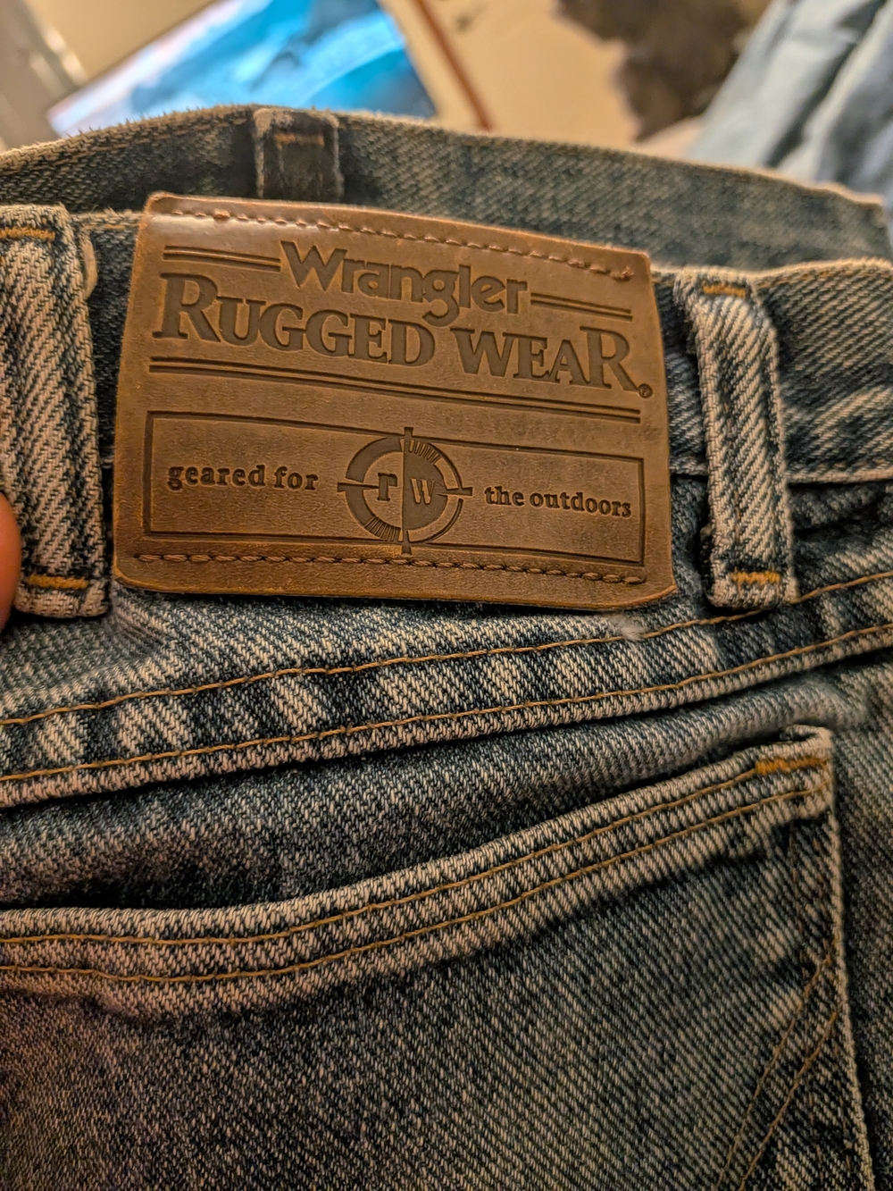 Wrangler Rugged Wear Men's Blue Denim Straight Jeans